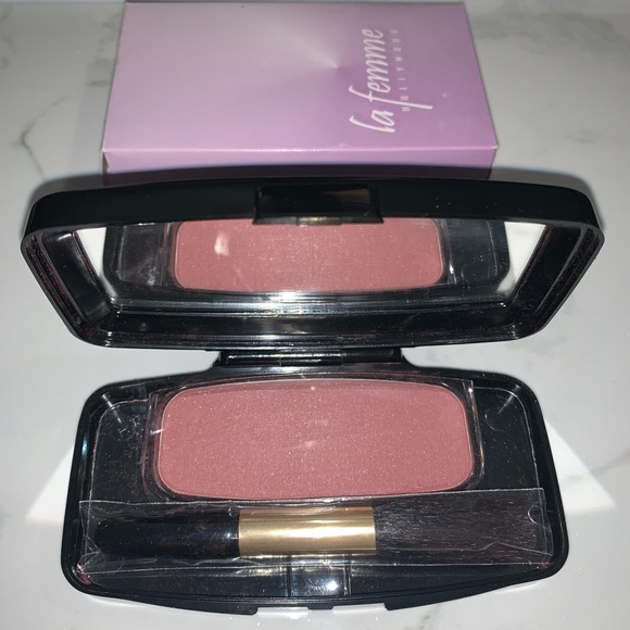 Glow On Blush & Brush - Picture 6 of 8